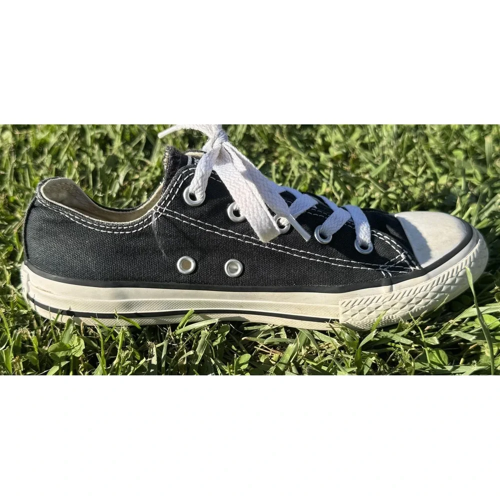 Converse All Star Shoes Kids Size 2 Black Canvas Low Top 3J235 Sneakers